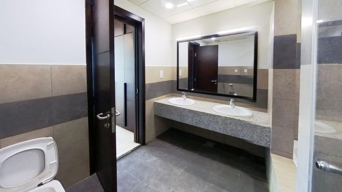Emaar Pearl Tower 1 Bathroom 1110x623
