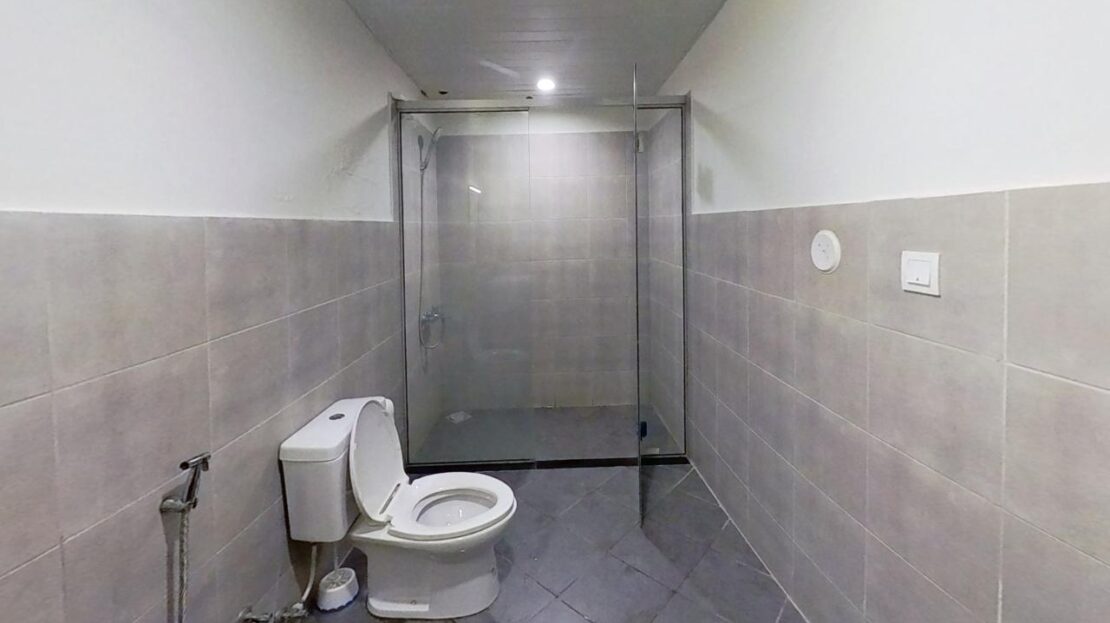 Pearl Tower 3 2003 Bathroom 1110x623
