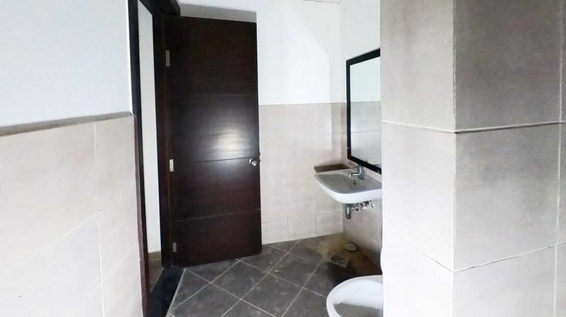 Pearl Tower 3 Bathroom 1 1110x623